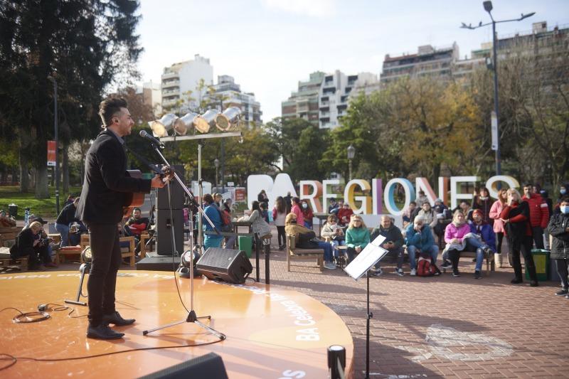 BA CELEBRA LAS REGIONES EN SAAVEDRA