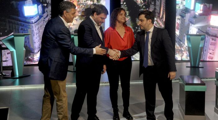Macartismo en el debate porteño.